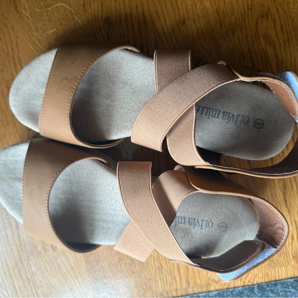 Women's Tan Sandals with mini wedge - Picture 7 of 8